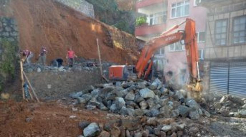 Trabzon B&uuml;y&uuml;kşehir Belediyesi 2015 Yılında İstinat Duvarı İnşaatlarına 3 Milyon 29 Bin Tl Harcadı