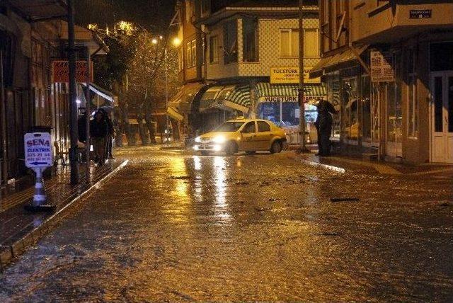 Bozkurt’ta Aşırı Yağışlar Sele Dönüştü