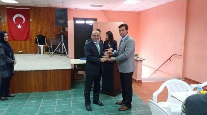 Muhtarlardan Teşekk&uuml;r Yemeği