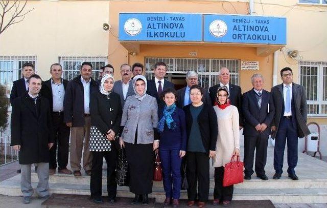 Merkezefendi’de Toplanan Kitaplar Mahalle Okullarına Dağıtılıyor