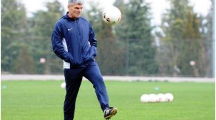 Denizlispor Artık &Ccedil;ıkışa Ge&ccedil;mek İstiyor