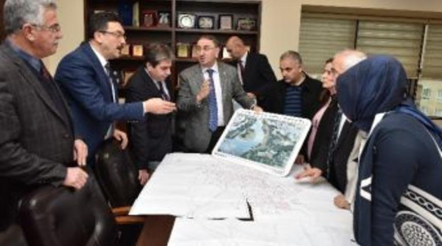 Mustafakemalpaşa&rsquo;da Alt Yapı Hamlesi