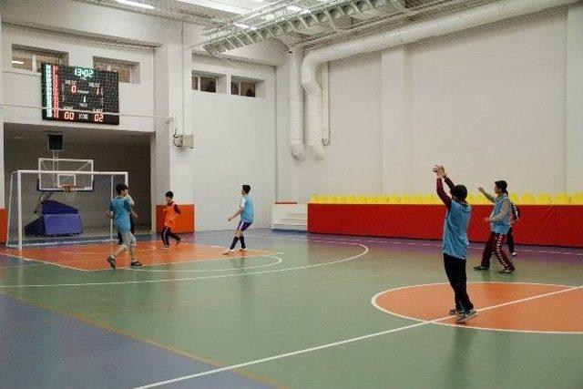 Bilgievleri Yarıyıl Yorgunluğunu Sporla Atıyor