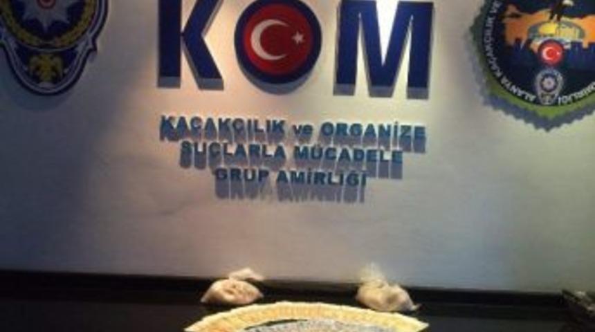 Alanya&rsquo;da 1 Kilogram Eroin Ele Ge&ccedil;irildi