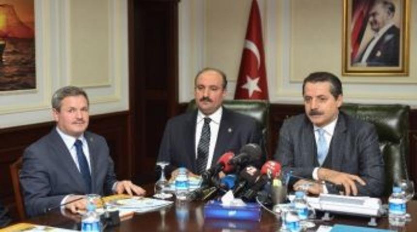 Bakan &Ccedil;elik: "1 Ekmeğin Maliyeti 61 Kuruş"