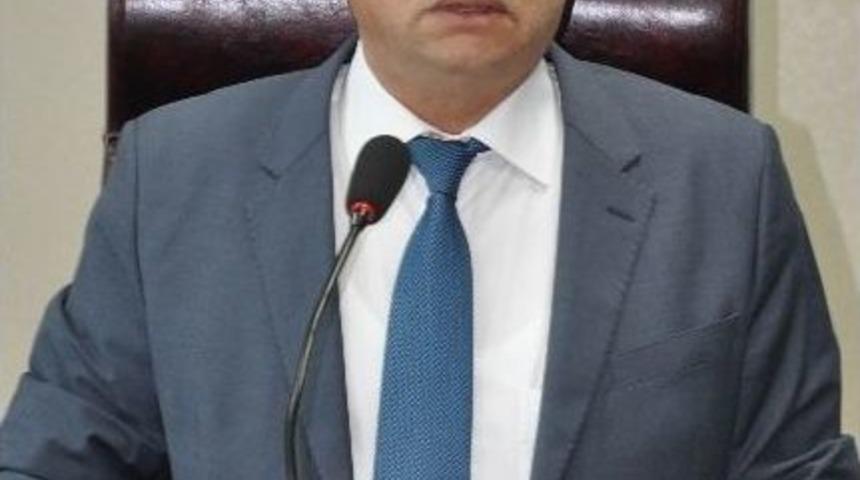 Rekt&ouml;r &Ouml;zdemir G&ouml;rev S&uuml;resini Değerlendirdi