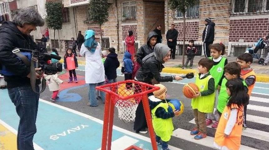 &Ccedil;ocuk Sokağı Cıvıl Cıvıl