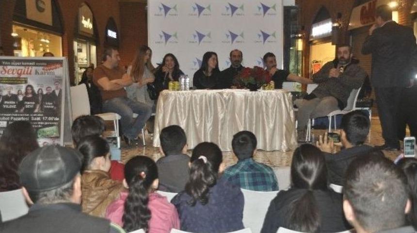 &rsquo;sevgili Karım&rsquo; Oyuncuları Forum Mersin&rsquo;de