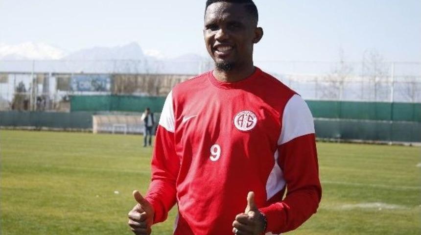 Eto&rsquo;o&rsquo;dan Taraftara Otob&uuml;s Desteği