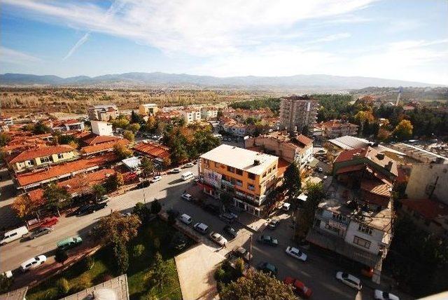 Gediz İlçe Merkezi Nüfusu Arttı, Belde Ve Köy Nüfusu Düştü 2