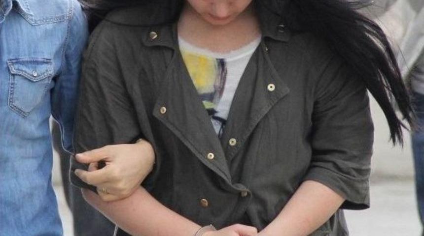 İ&ccedil; &Ccedil;amaşırında 89 Paket Bonzai İle Yakalanan Kadına 18 Yıl 9 Ay Hapis