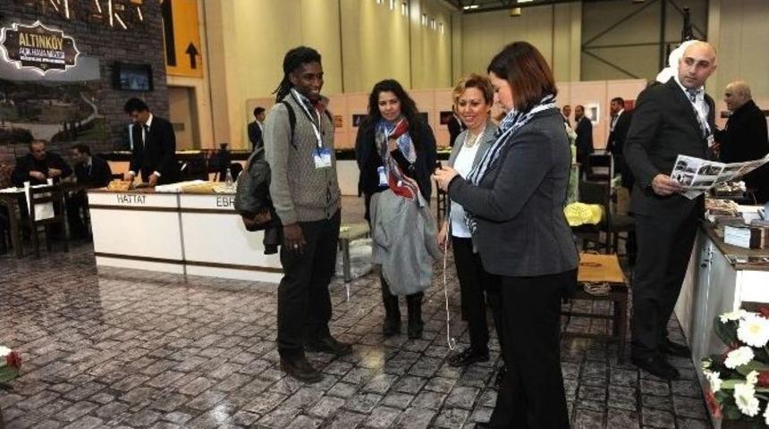 Emıtt&rsquo;te Ziyaret&ccedil;ilerin Topa&ccedil; Sevinci