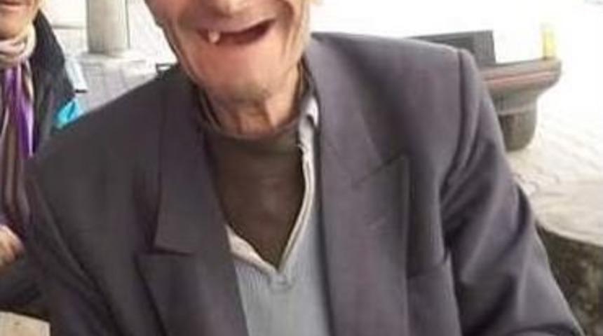 D&uuml;nya G&uuml;ndemine Oturan Meczup Aza &Ouml;ld&uuml;