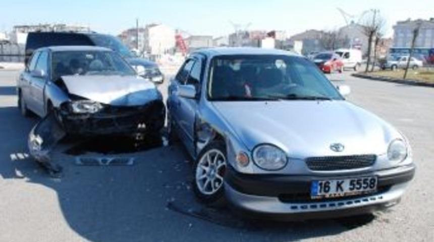 Kapaklı&rsquo;da Trafik Kazası Ucuz Atlatıldı