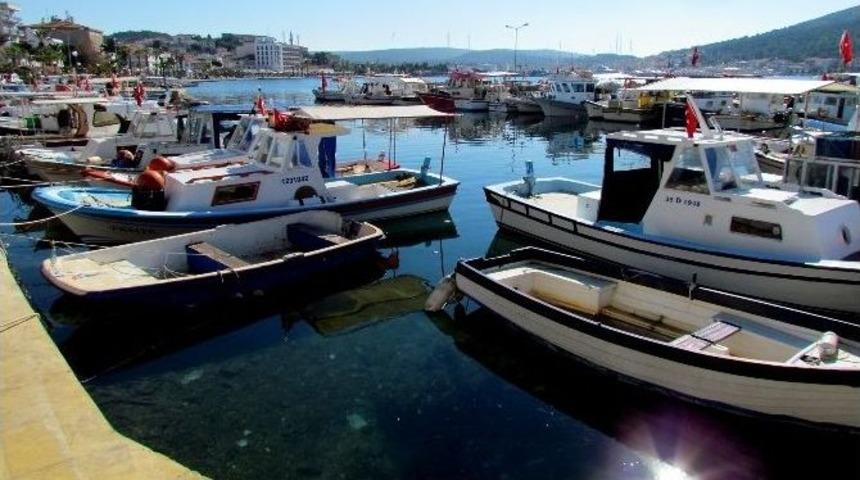 &Ccedil;eşme&rsquo;de Balık&ccedil;ı Barınakları Kiraya Verilecek