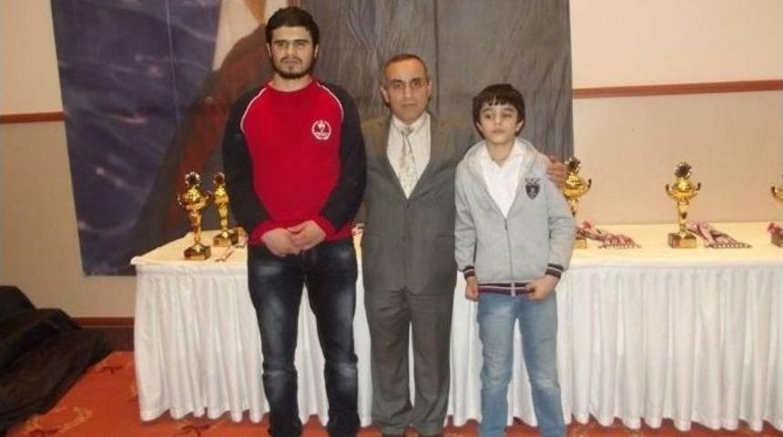 Yeşilyurt Görme Engelli Satranç Takımı, Antalya’dan Başarılarla Döndü