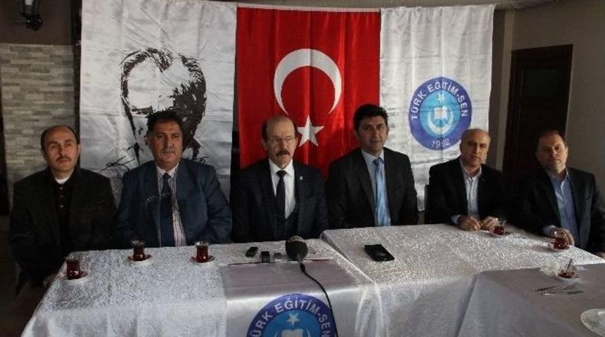 T&uuml;rk Eğitim Sen Basın Mensuplarıyla Bir Araya Geldi