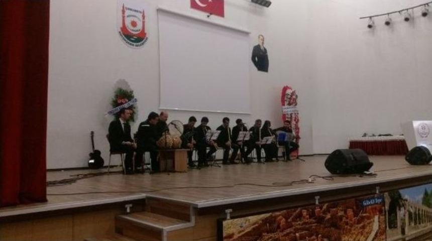 Yenişehir Gen&ccedil;lik Merkezinde Gen&ccedil;lik Ş&ouml;leni D&uuml;zenlendi