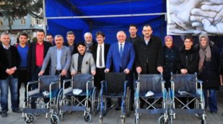 Bayırbucak T&uuml;rkmenlerine Tekerlekli Sandalye