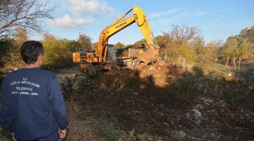 Menteşe&rsquo;nin Dereleri Temizlendi