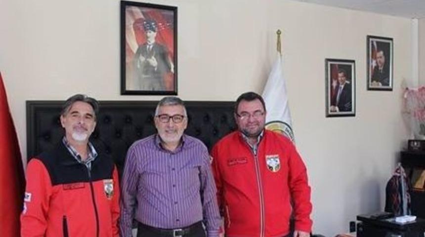 Akut&rsquo;tan Başkan Bozkurt&rsquo;a Ziyaret