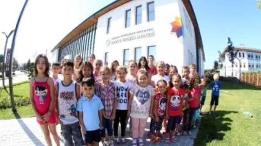 Başkan To&ccedil;oğlu Sosyal Gelişim Merkezi İle İlgili Değerlendirmelerde Bulundu