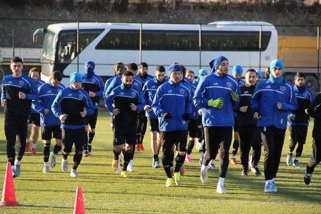 Karabükspor’da Balıkesirspor Maçı Hazırlıkları Sürüyor