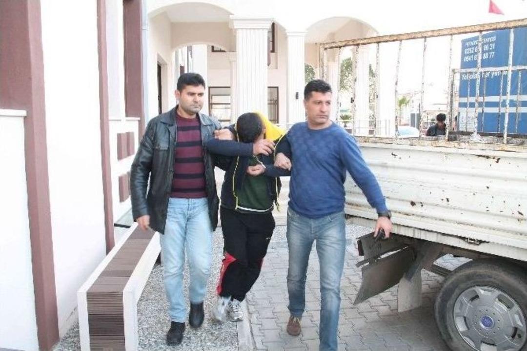 Ak&uuml; &Ccedil;aldığı İddiasıyla Yakalanan Şahıs G&ouml;z Yaşı D&ouml;kt&uuml;