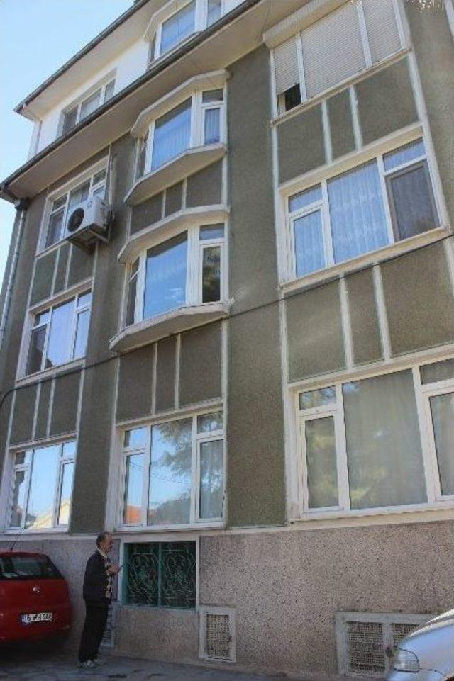 (özel Haber) 5 Katlı Apartmanın Altındaki Yatır Görenleri Şaşkına Çeviriyor