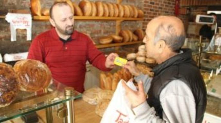 Gıda 41 Kart Sahiplerine Ekmek 1 Lira
