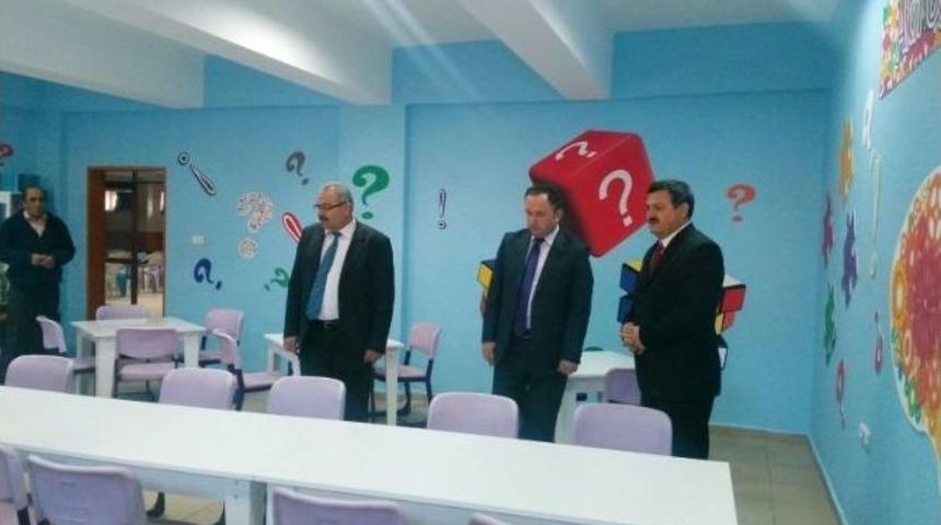 K&uuml;tahya İl Milli Eğitim M&uuml;d&uuml;r&uuml; Coşkun Esen Gediz&rsquo;de Okulları Ziyaret Etti
