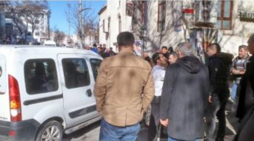 İki Grup Arasındaki Tartışmaya Vatandaş Engel Oldu