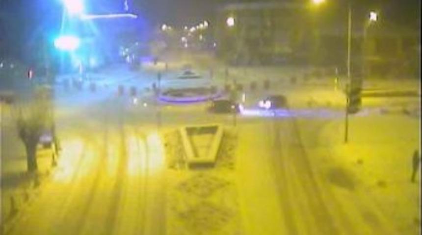 Alkoll&uuml; S&uuml;r&uuml;c&uuml; Şehir Merkezinde Drift Yaparken Yakalandı