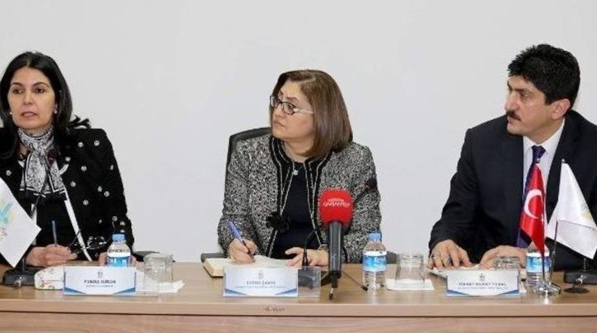 Fatma Şahin Kadının Sorunlarını Anlattı