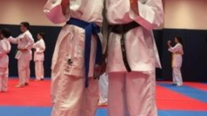 Kartepeli Karateciler &Uuml;&ccedil; Derece Kazandı