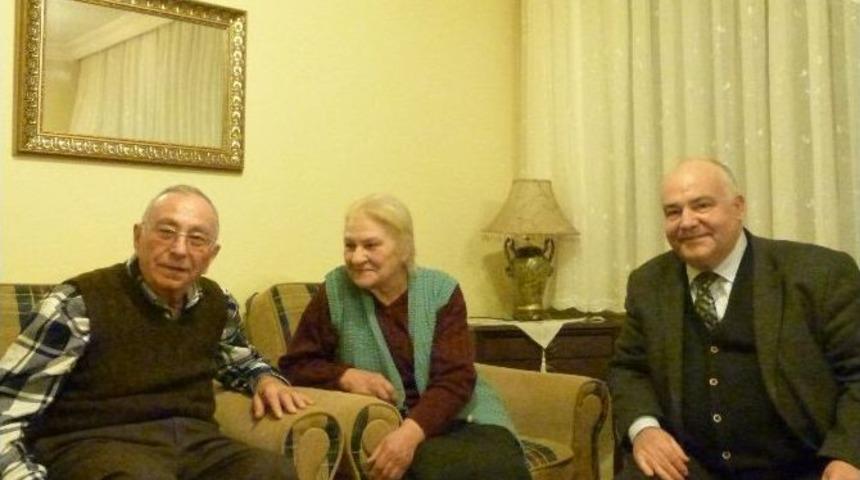 M&uuml;badele Derneğinden Yaşlı Ailelere Ziyaret