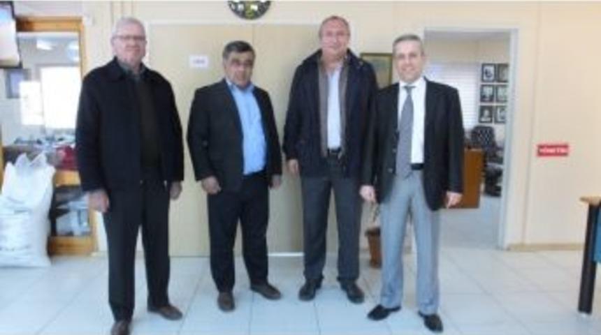 Burhaniye&rsquo;de Tariş M&uuml;d&uuml;rleri Sezonu Değerlendirdi