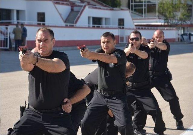 Dost Ve Kardeş Ülkelerin Polisine Eğitim Desteği Devam Ediyor