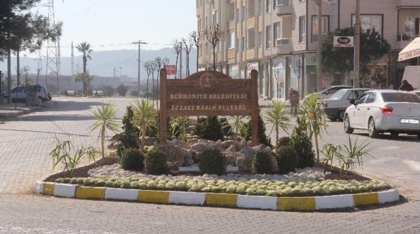 Eczacı Rasim Bulvarı &Ccedil;alışmaları Bitti