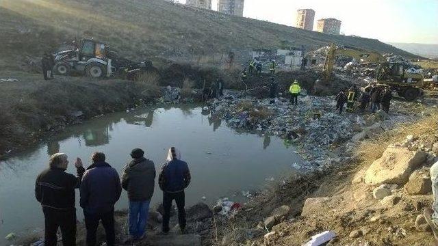 ’su Kuyusuna Çocuk Düştü’ İhbarı Ekipleri Harekete Geçirdi