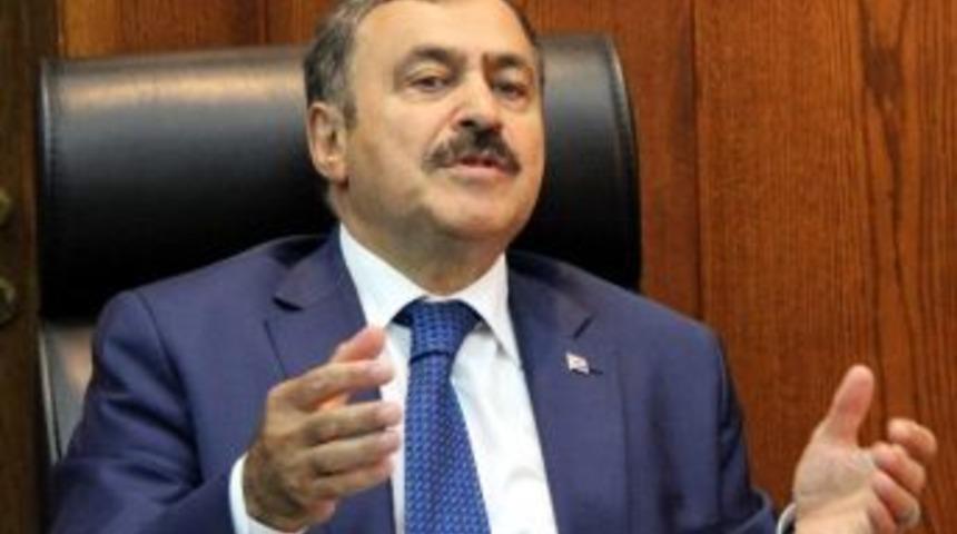 Bakan Eroğlu, Aydın K&ouml;yl&uuml;s&uuml;ne Kredi Dağıtacak
