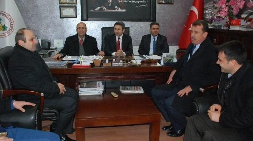 Milletvekilleri Suvarlı Belediyesini Ziyaret Etti