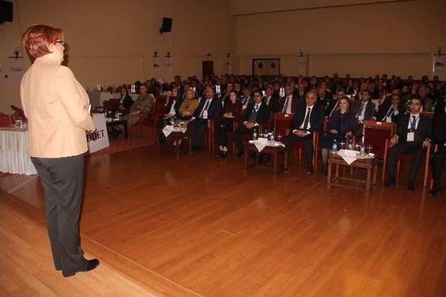 Elazığ’da ’kadın Ve Şiddet’ Paneli