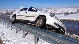 Otomobil, Demir Korkuluklarının Üzerine Çıktı