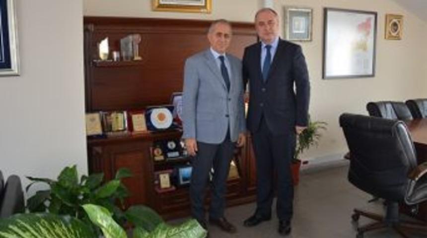 Dr. Başa&rsquo;dan Prof. Dr. Dodurka&rsquo;ya Ziyaret