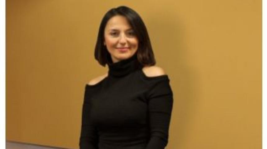 &Ouml;ver: &ldquo;sevgililer G&uuml;n&uuml;&rsquo;nde Yurt Dışı Seyahati Daha Romantik&rdquo;