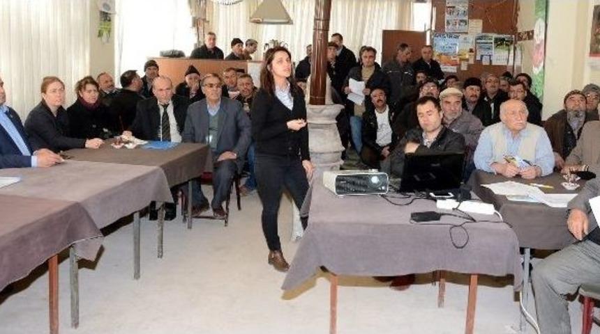 Aksaray&rsquo;da &Ccedil;ift&ccedil;ilere Eğitim S&uuml;r&uuml;yor