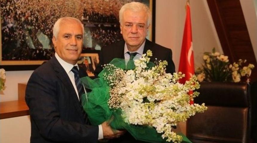 Bozbey: &ldquo;bu Şehirde Yaşayan Herkes Bursaspor&rsquo;a Destek Vermeli"