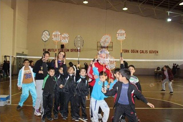 Şehit Ve Gazi Çocukları İle Yurtlarda Kalan Öğrencilere Spor Eğitimi