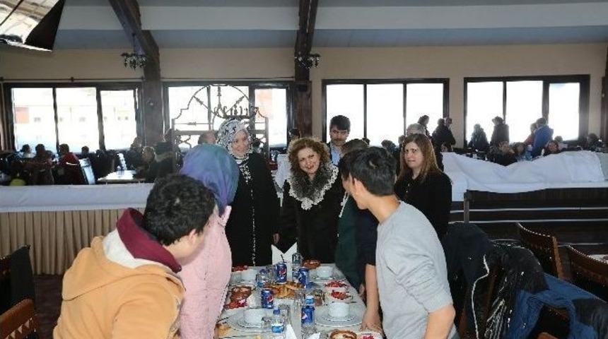 Sevgi&rsquo;nin Yolu Erciyes&rsquo;ten Ge&ccedil;ti